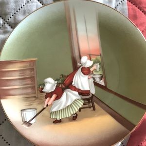 Royal Bayreuth Sun Bonnet Babies Days of the Week Plates 1974